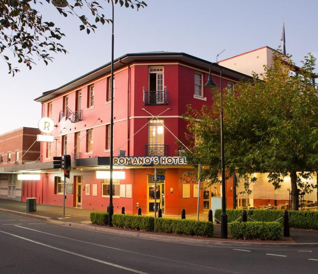 Romano'S Hotel & Suites Wagga Wagga Exterior photo